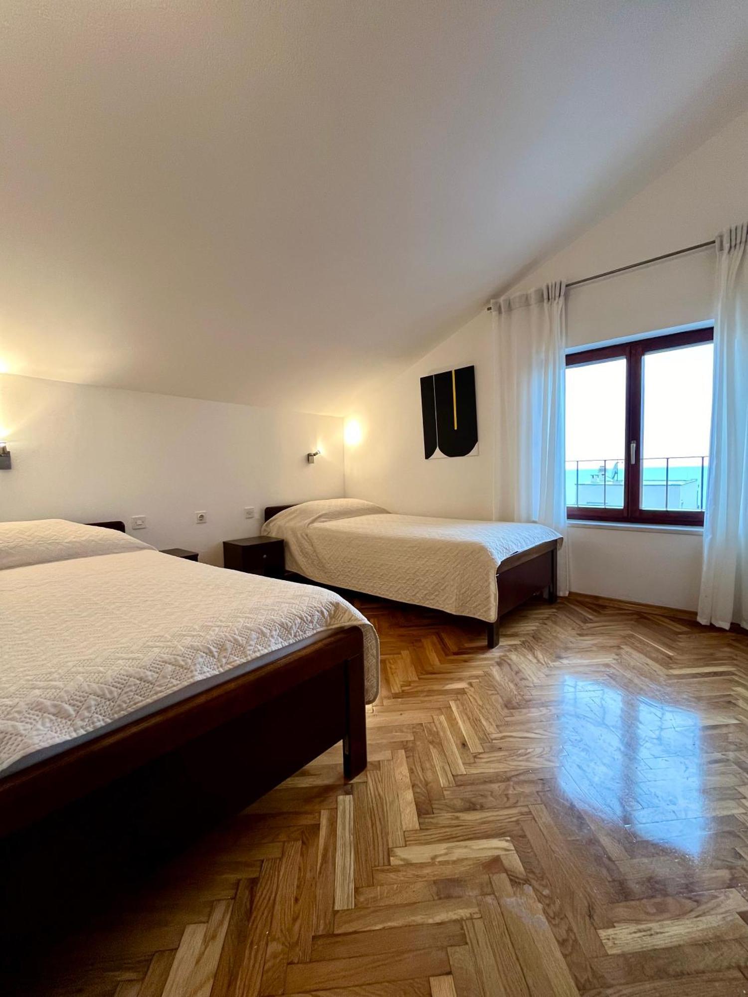 Apartments Martina Primosten Ngoại thất bức ảnh