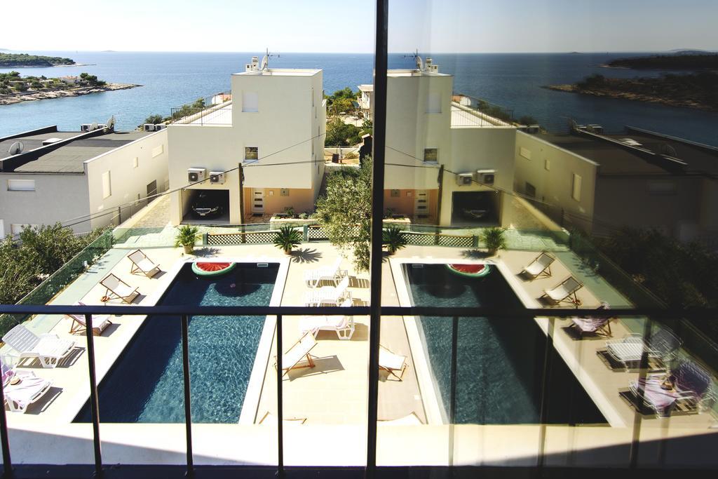 Apartments Martina Primosten Ngoại thất bức ảnh