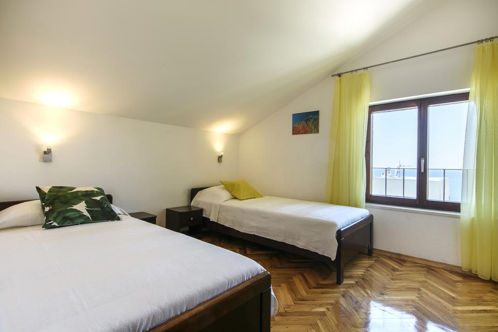 Apartments Martina Primosten Ngoại thất bức ảnh