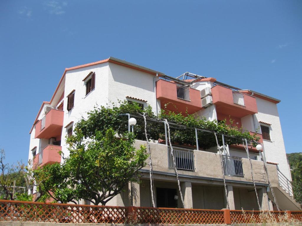 Apartments Martina Primosten Ngoại thất bức ảnh